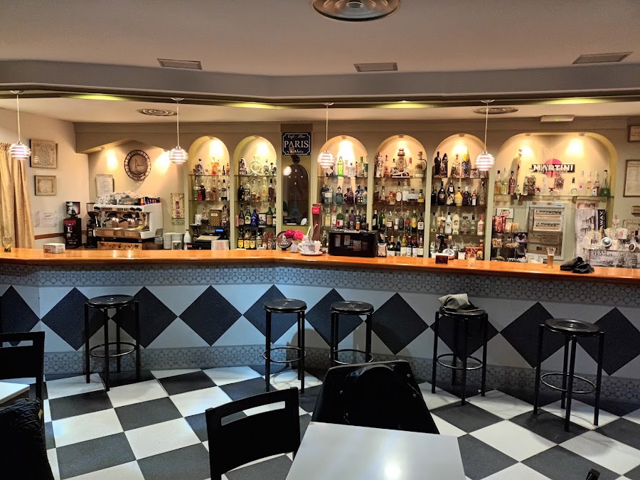 Café Bar París