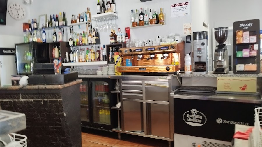 Cafetería Bocatería La Flor