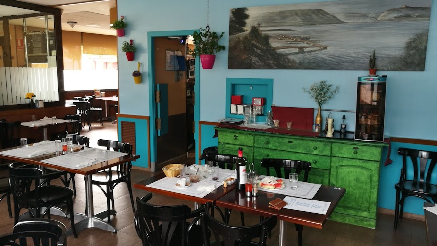 Cafetería Restaurante El Mesón