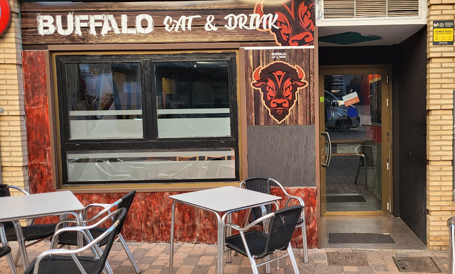 Restaurante Buffalo Eat and Drink