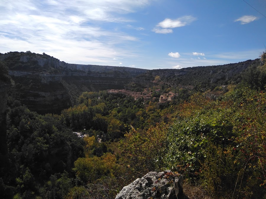 Vista Panorámica del Valle con El Ebro y Orbaneja al fondo.