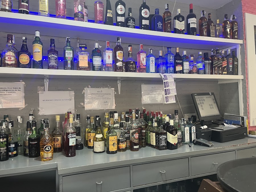 Bar Manhatan
