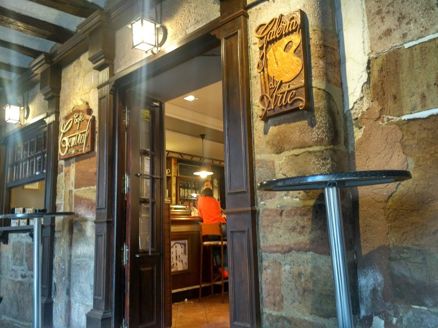 Cafe Central