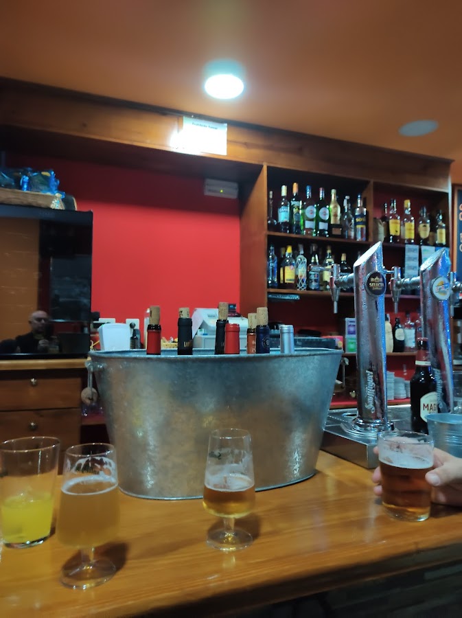 Cafeteria Pizzería Cerviño