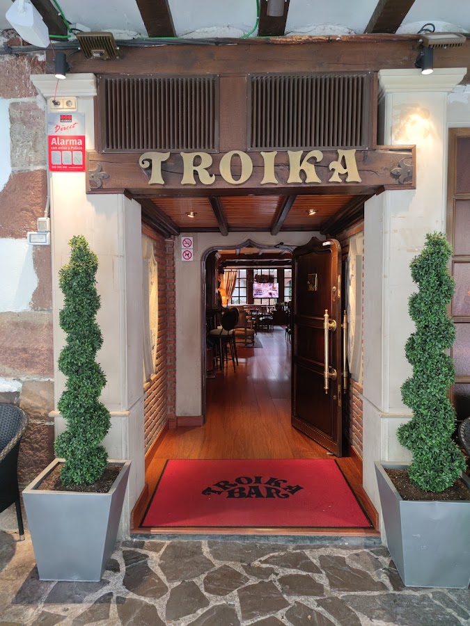 Troika Bar